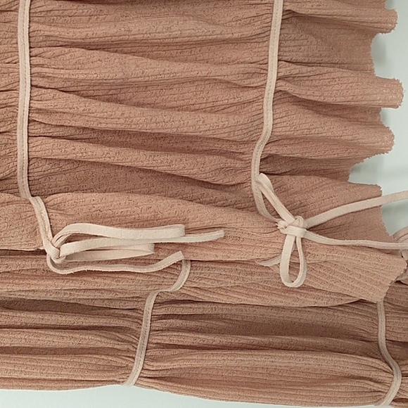 Kinly Ruffle Top - Picture 4 of 8